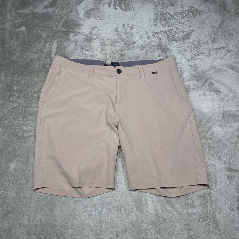 Travis Mathew Shorts‎ Mens 38 Beige Performance Golf Stretch Lightweight Casual